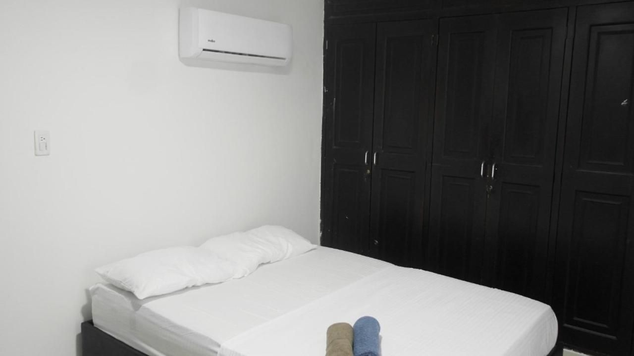 Pensión In Guest - C1-l Near The Sea With Pool Air Conditioning And Wifi *